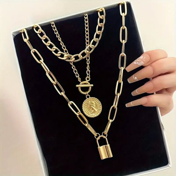 18kt Gold Plated Cuban Choker, Paperclip Chain, Round Pendant Statement … - Picture 2 of 3